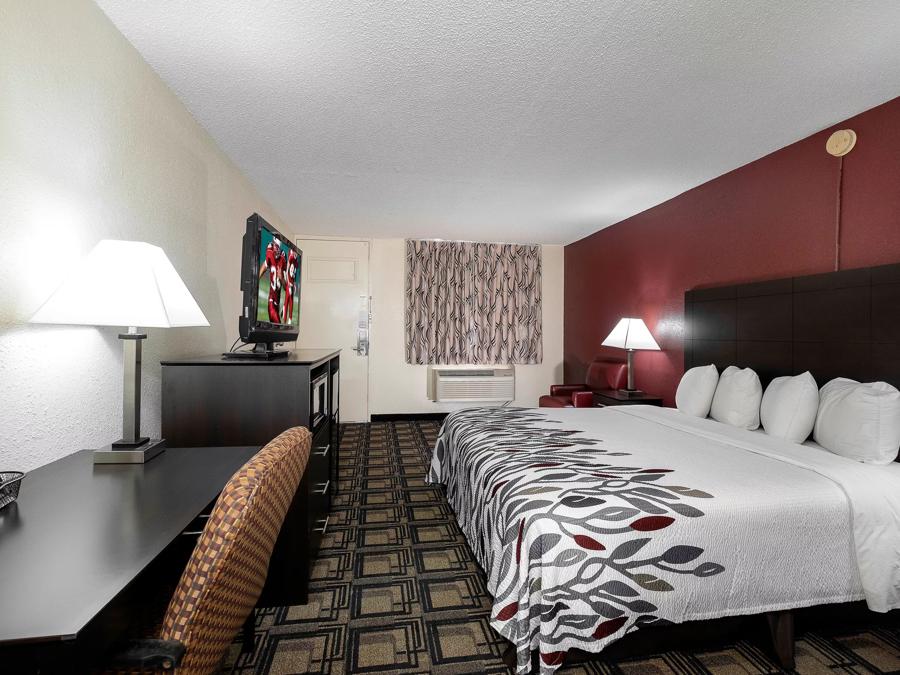 Red Roof Inn Murray Superior King Room Non-Smoking Image