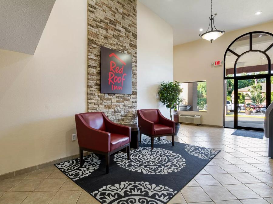 Red Roof Inn Carrollton Lobby Sitting Area Image