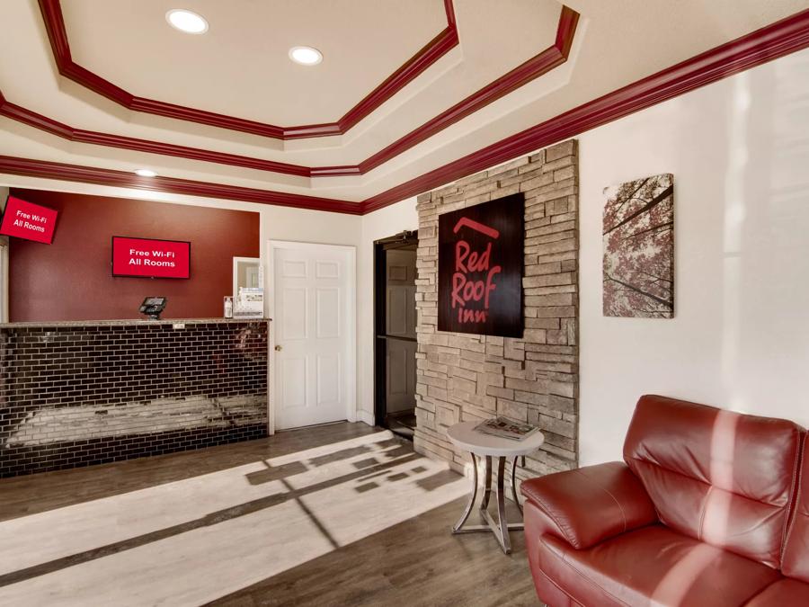 Red Roof Inn & Suites Pensacola - NAS Corry Lobby Image