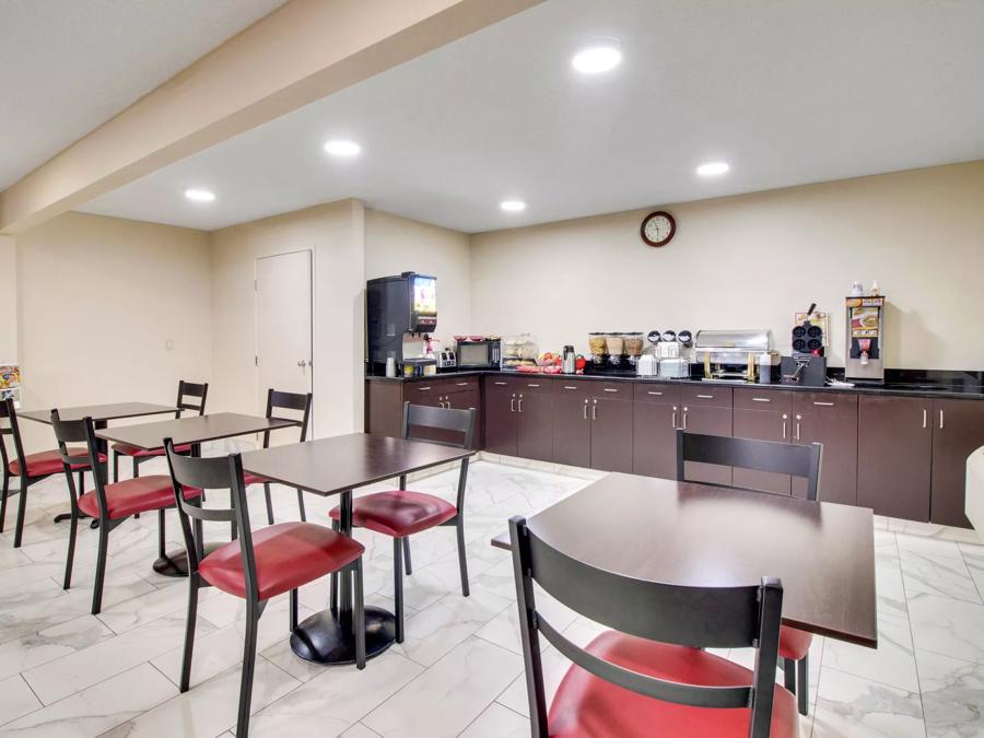 Red Roof Inn Franklin, KY Breakfast Area Image