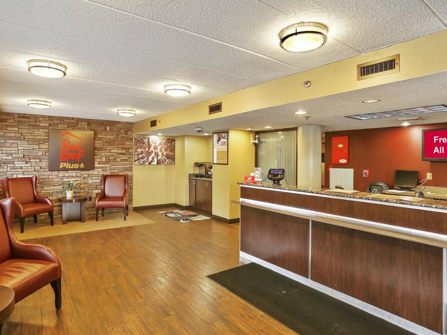 Red Roof PLUS+ Baltimore North - Timonium Front Desk and Lobby