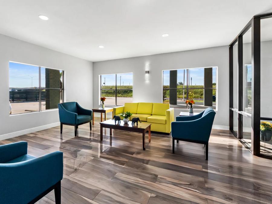 HTS683_Lobby 2 PRO Approved 10-29-25 Image