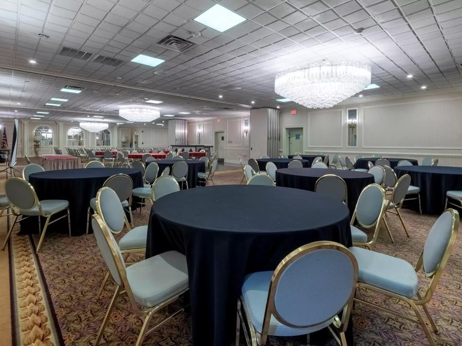 Red Roof PLUS+ Newark – Carteret Meeting Facilities Image