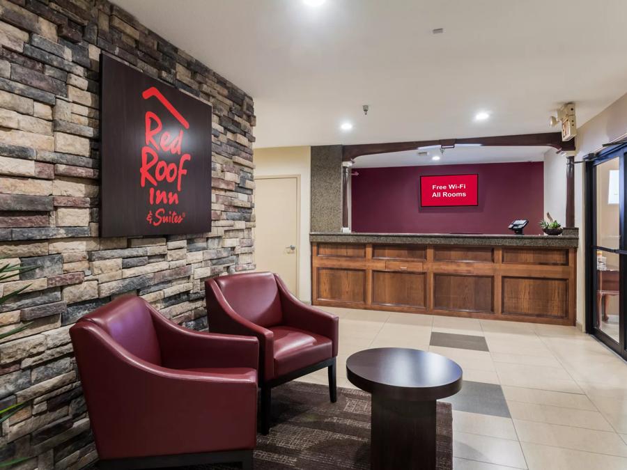 Red Roof Inn Conroe North - Willis Lobby Image