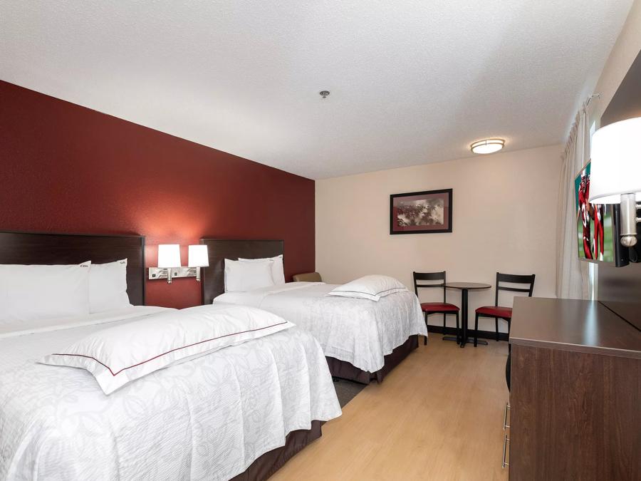 Red Roof PLUS+ San Antonio Downtown - Riverwalk Premium 2 Full Beds Smoke Free Image