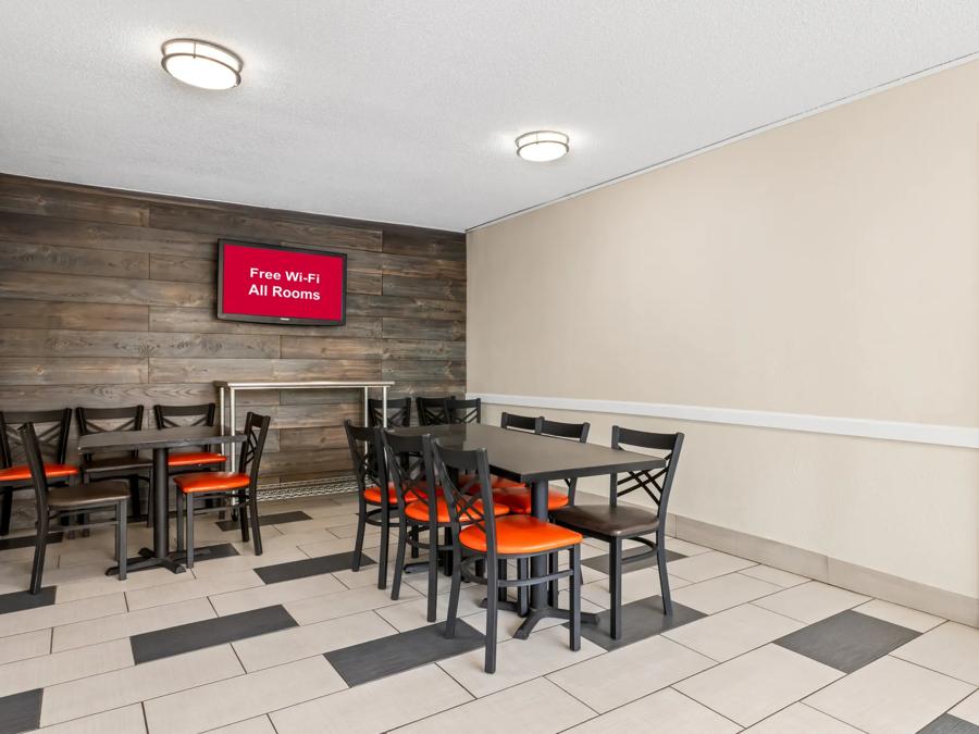 RRI1372_Breakfast Area PRO Approved 4-21-25 Image