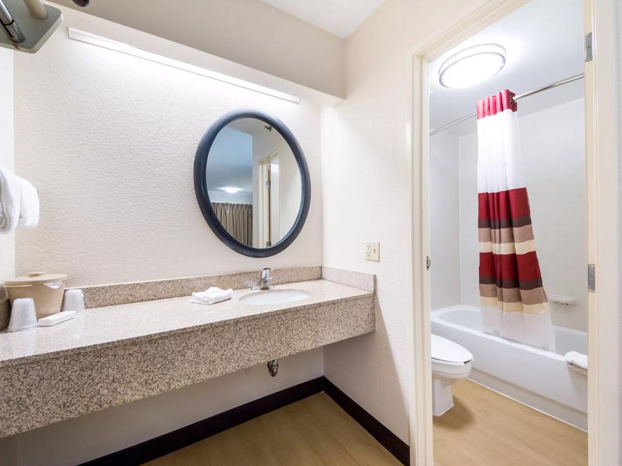   Red Roof Inn Laredo Superior King Larger Smoke Free Bathroom Image