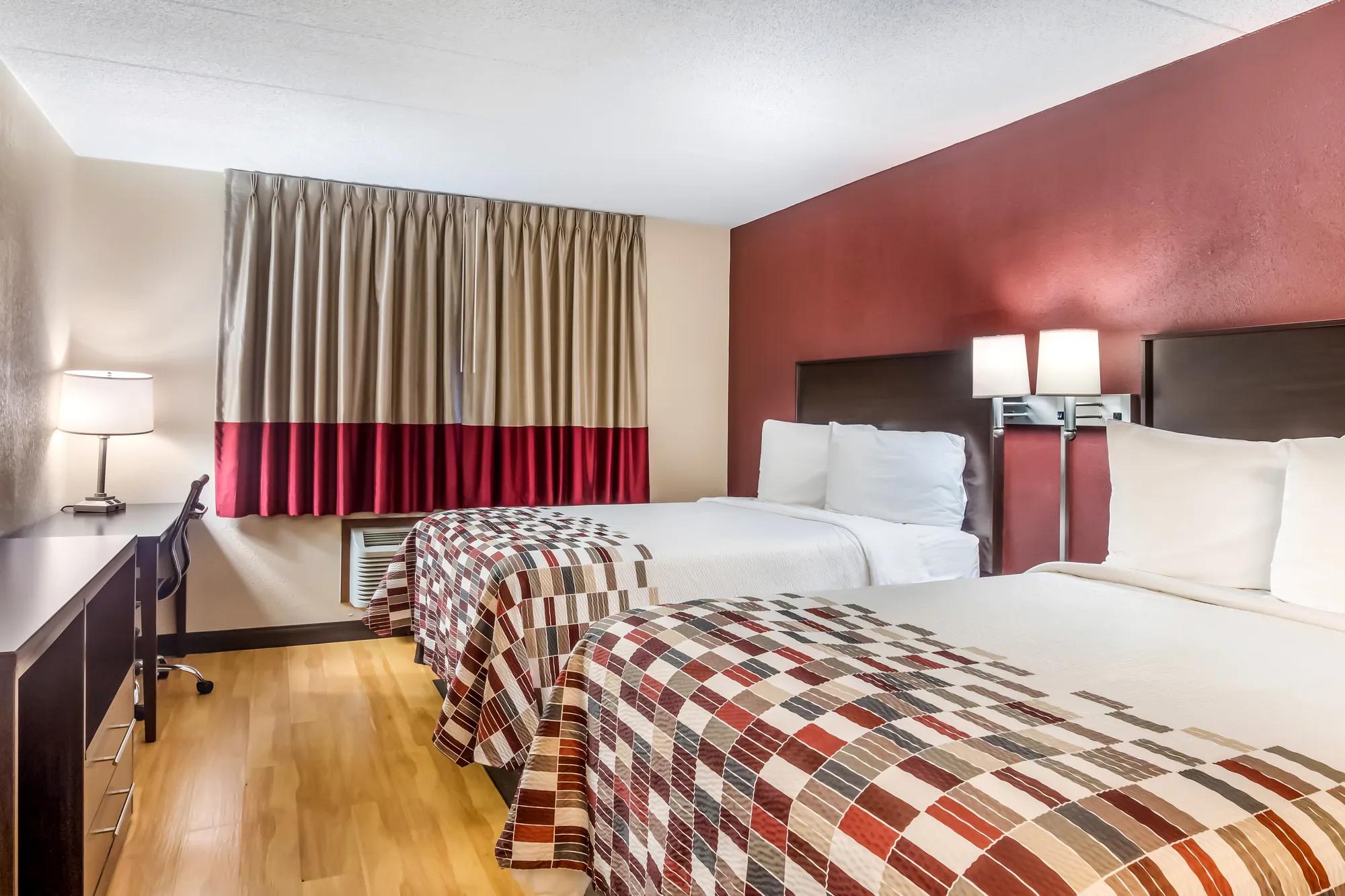 Budget, Pet Friendly Hotel in Alsip, IL 60803 | Red Roof Inn