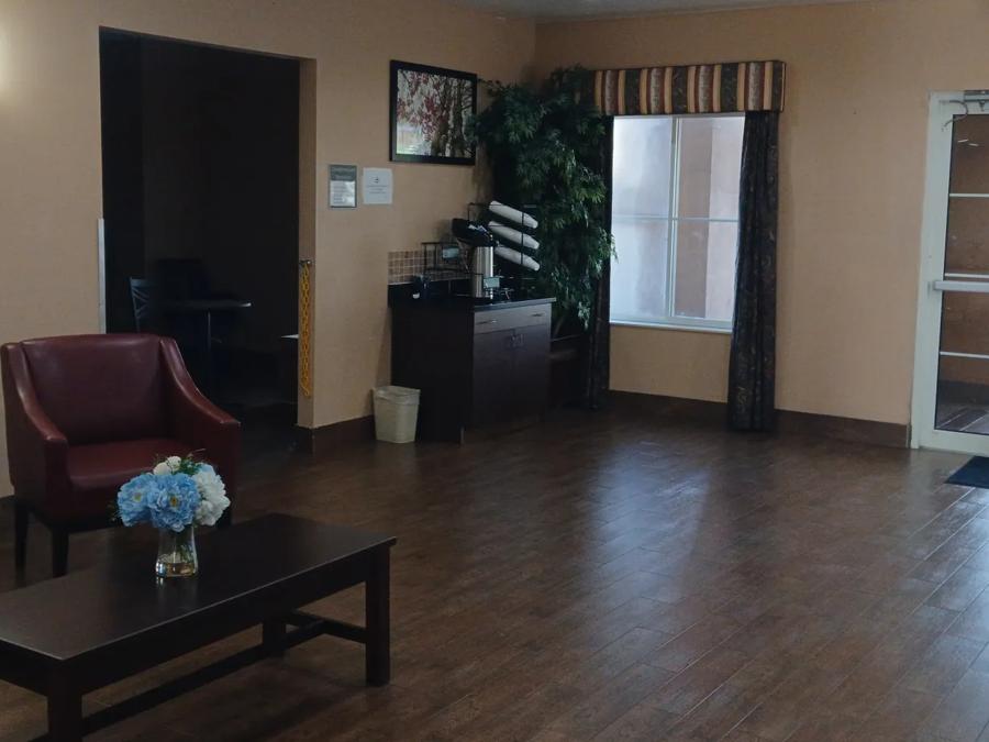 Red Roof Inn & Suites Houma Lobby Image