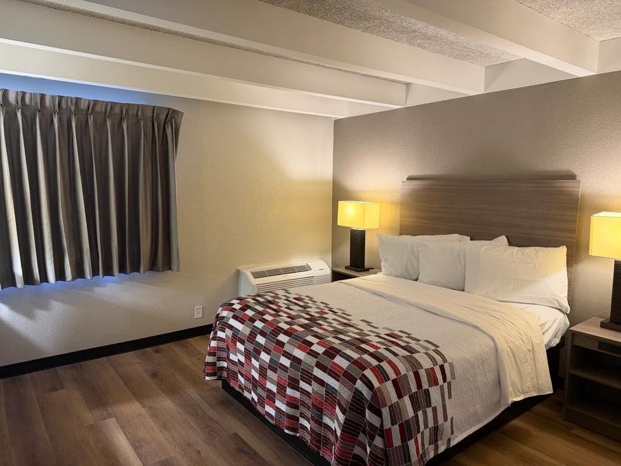 RRI1563_NS Deluxe 1Queen Micro 1 TEMP Approved 3-6-26_ND1QM_1 Image