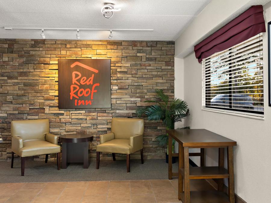 Red Roof Inn Cleveland - Westlake Lobby Image
