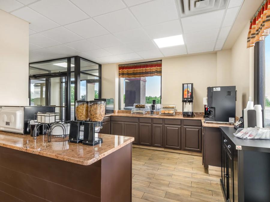 RRI1219_Breakfast Area 2 PRO Approved 6-17-25 Image