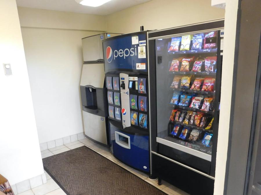 137-Vending-1 (8.14.23) image