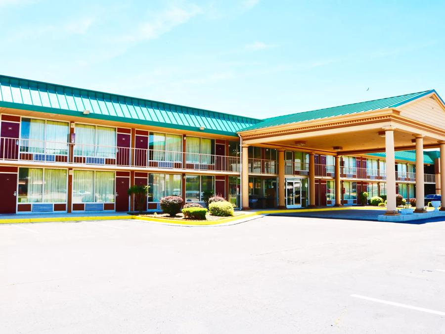 Red Roof Inn & Suites Cave City Property Exterior Image