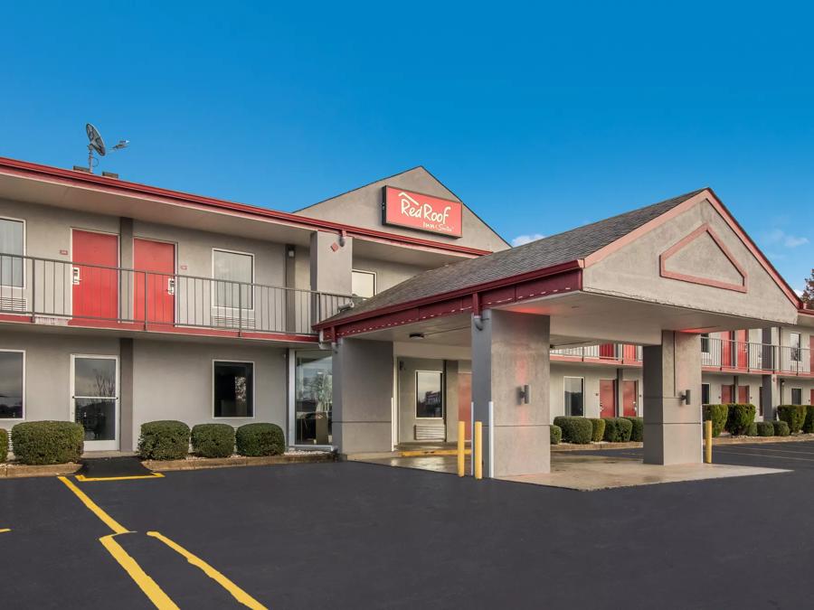 Red Roof Inn & Suites Jackson, TN Property Exterior Image