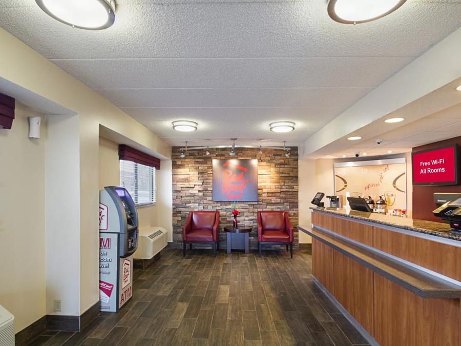 Red Roof Inn Madison, WI Front Desk and Lobby Image