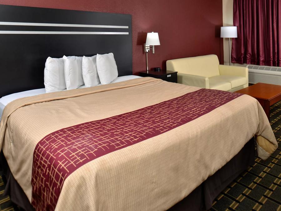 Red Roof Inn Cartersville - Emerson/LakePoint North Single King Room 