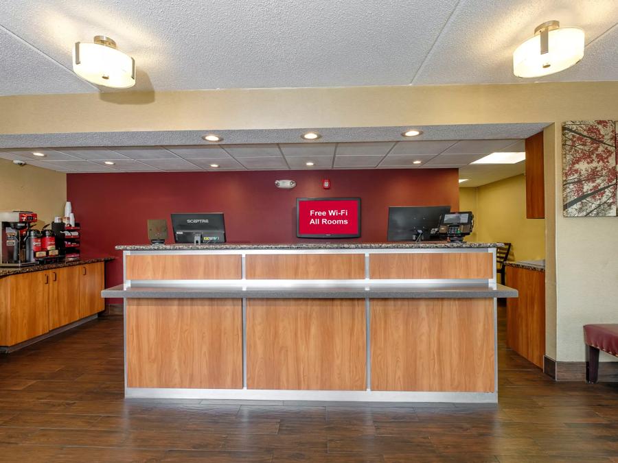 Red Roof Inn Tallahassee - University lOBBY