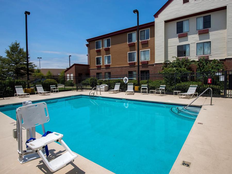 583-pool (Approved) Image