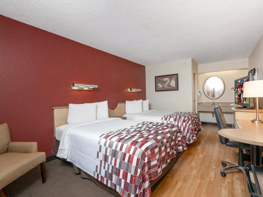 Red Roof Inn Louisville Fair And Expo Deluxe 2 Full Bed Image
