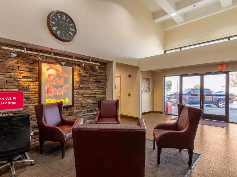 Red Roof Plus+ El Paso East Lobby Sitting Area