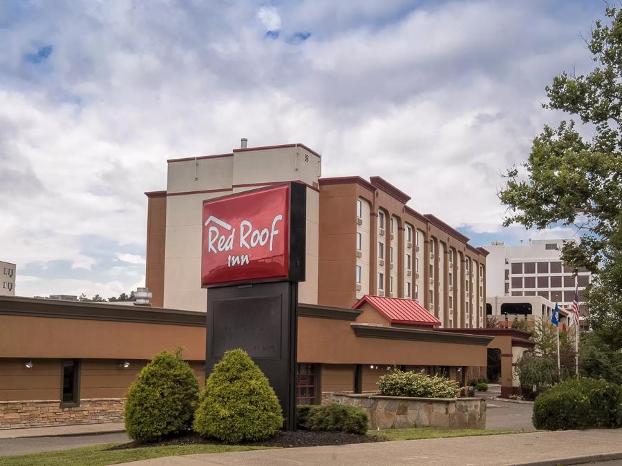 Red Roof Inn Hartford - New Britain Exterior Property Image
