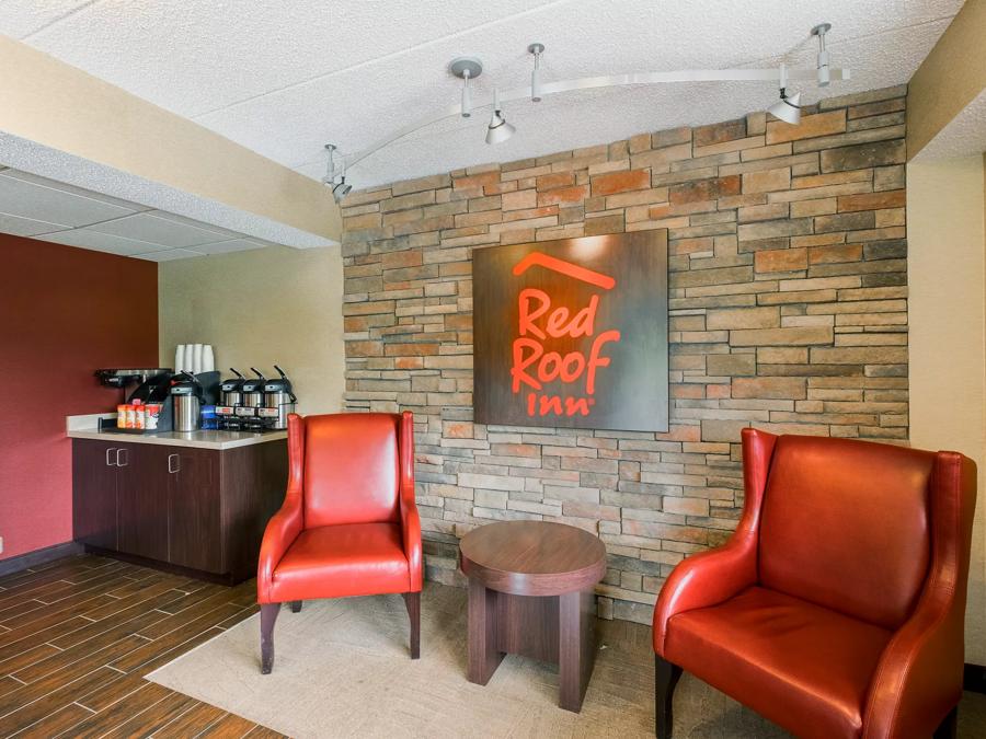 Red Roof Inn Boston - Southborough/Worcester Lobby Image