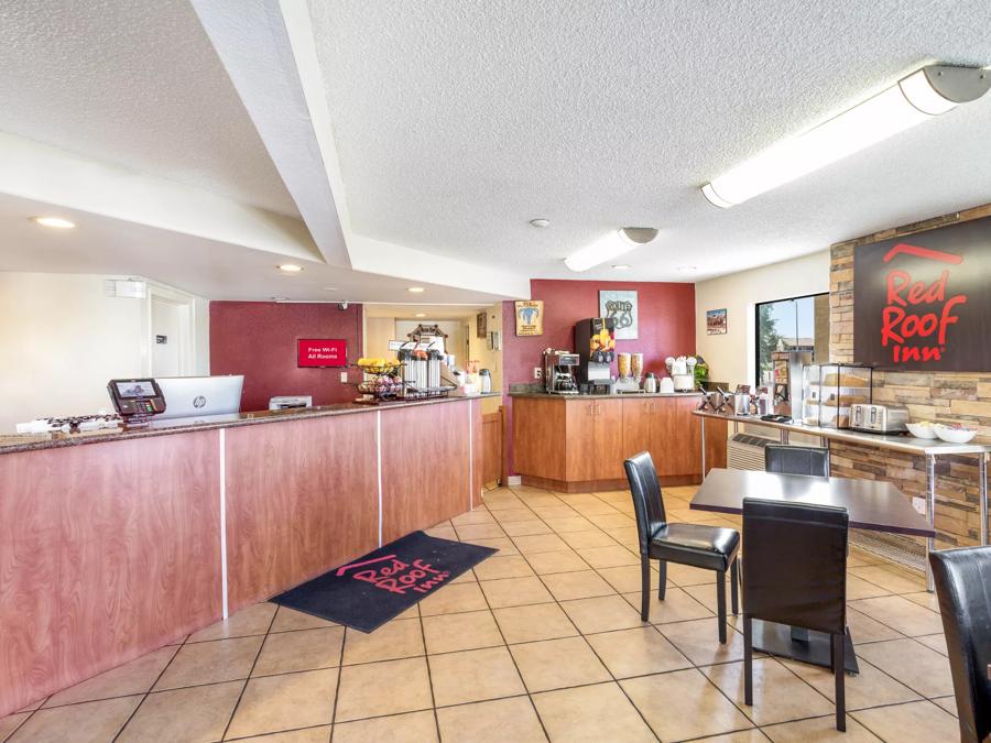 Red Roof Inn Gallup Lobby Image