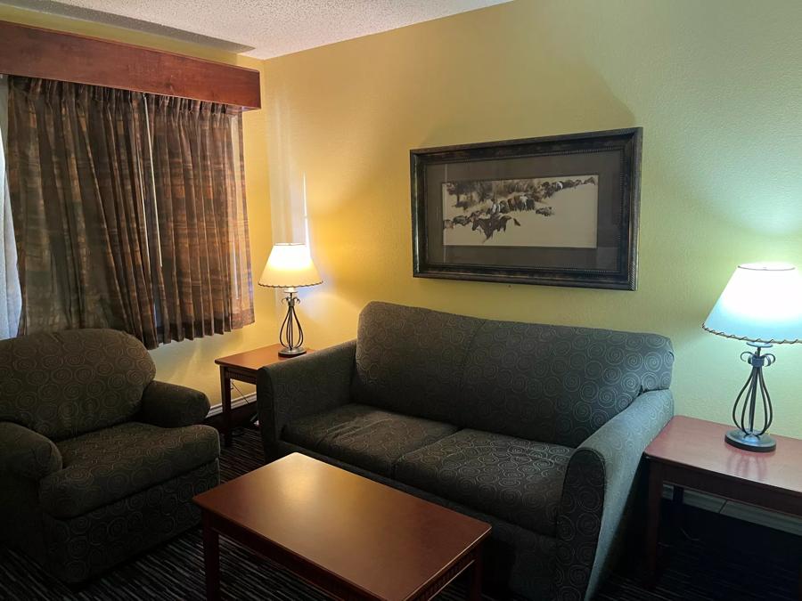 Red Roof Inn & Suites Sulphur Springs Suite Room Image