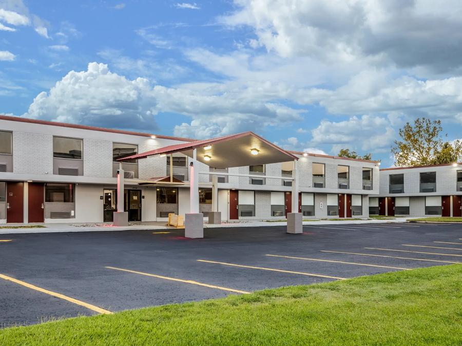 1363-Exterior-3 (11.2.22) image