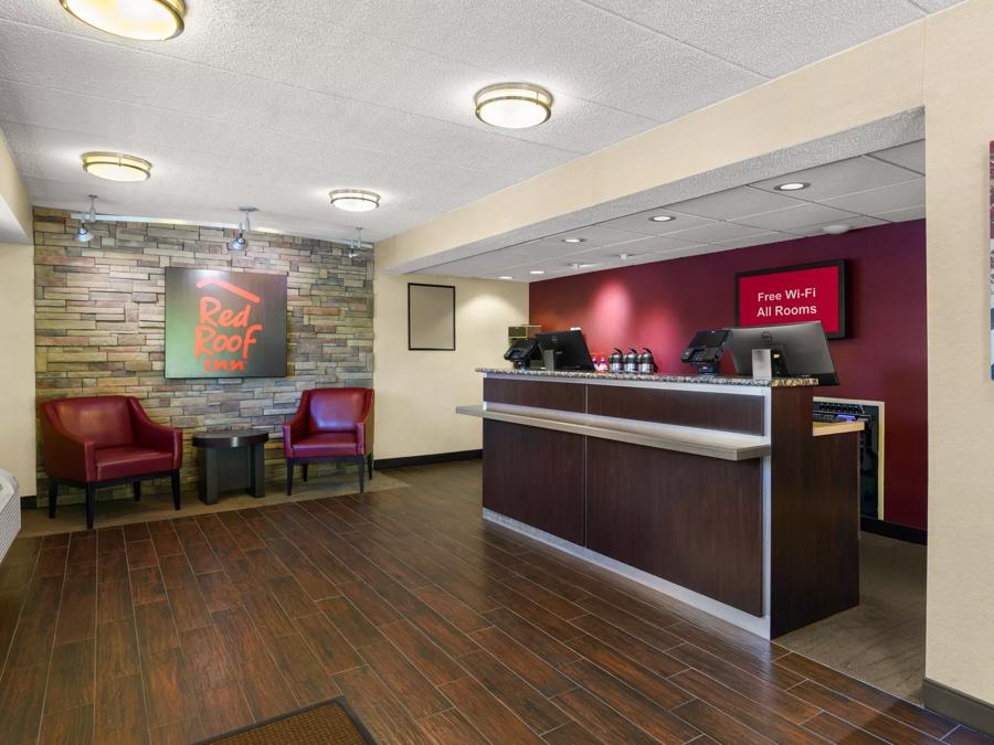 Red Roof Inn Salem Front Desk and Lobby Image Details