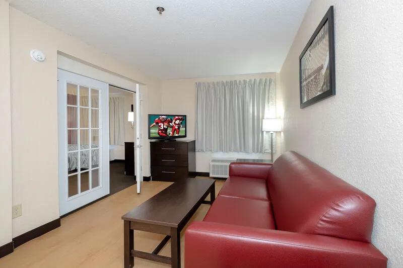Suite King Smoke Free Room Image
