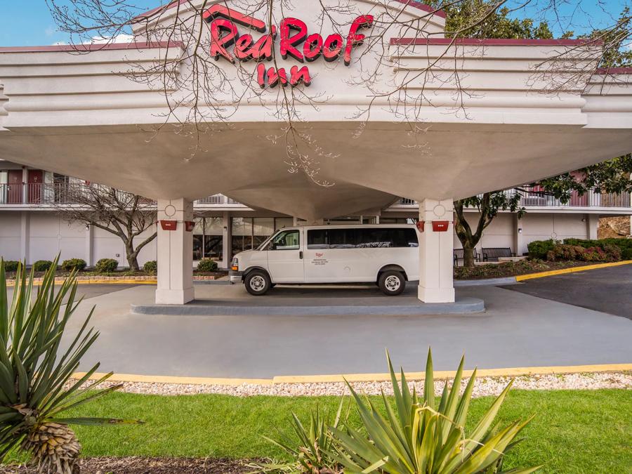 Red Roof Inn Baltimore South - Glen Burnie Shuttle Image