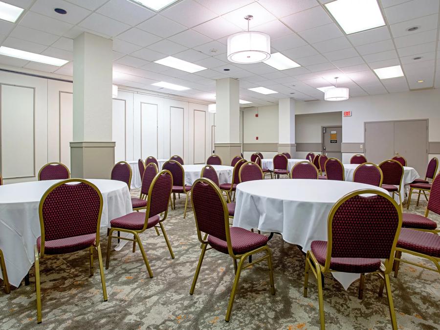 Red Roof PLUS+ Wichita East Meeting Facilities Image