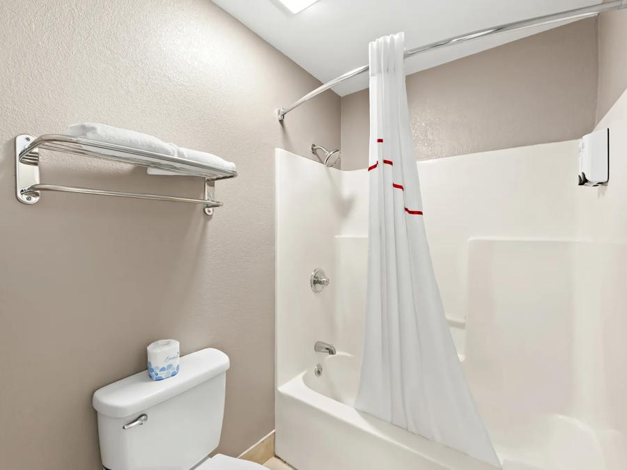 RRI970_Bathroom 2 PRO Approved 11-13-25 Image