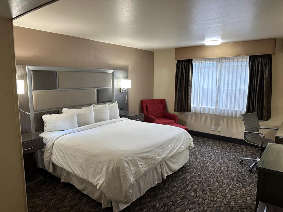 Red Roof Inn Yuba City Superior King Image