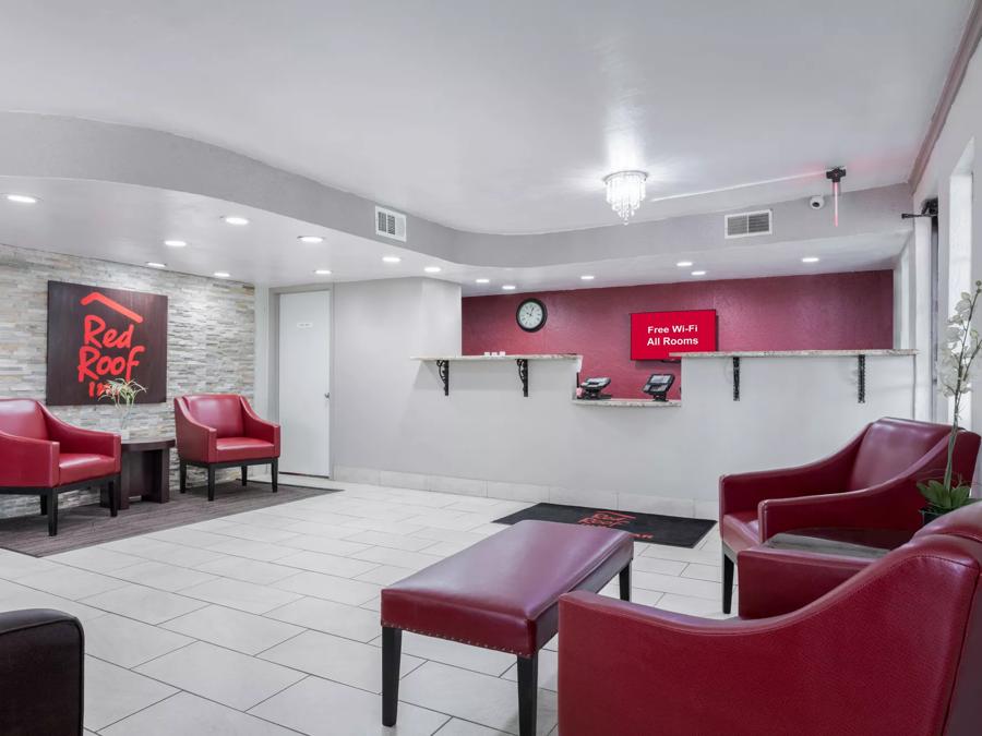 Red Roof Inn Forrest City Front Desk and Lobby Image