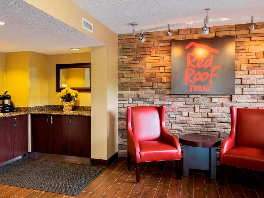 Red Roof Inn Edison Lobby Image