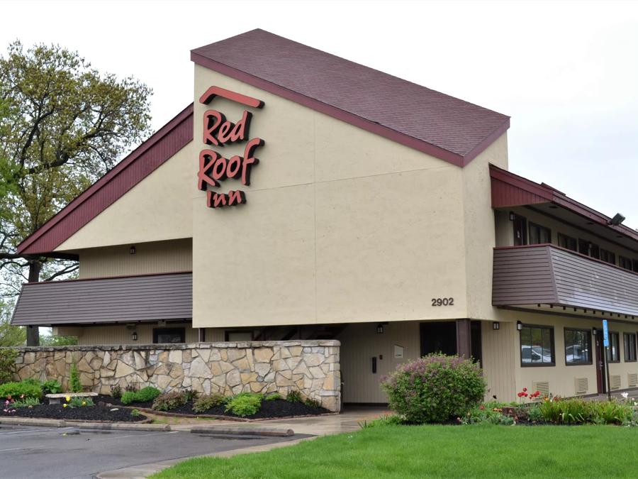 Red Roof Inn Elkhart Exterior Property Image