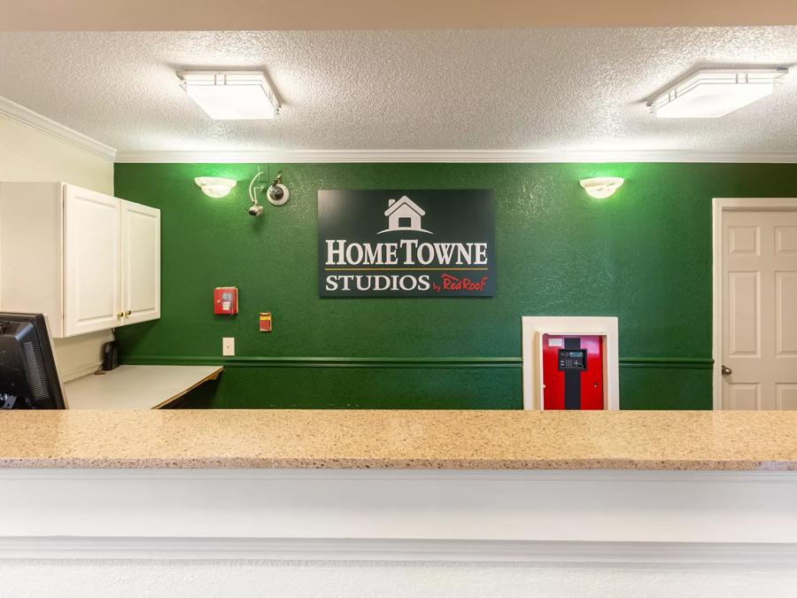 HomeTowne Studios Atlanta NE - Downtown Norcross Front Desk Image
