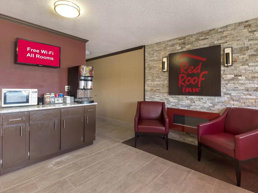 Red Roof Inn Dayton - Huber Heights Front Desk and Lobby Area Image