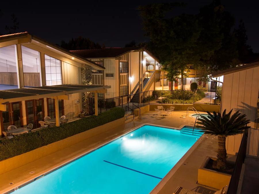 Red Roof Inn San Dimas - Fairplex Outdoor Swimming Pool