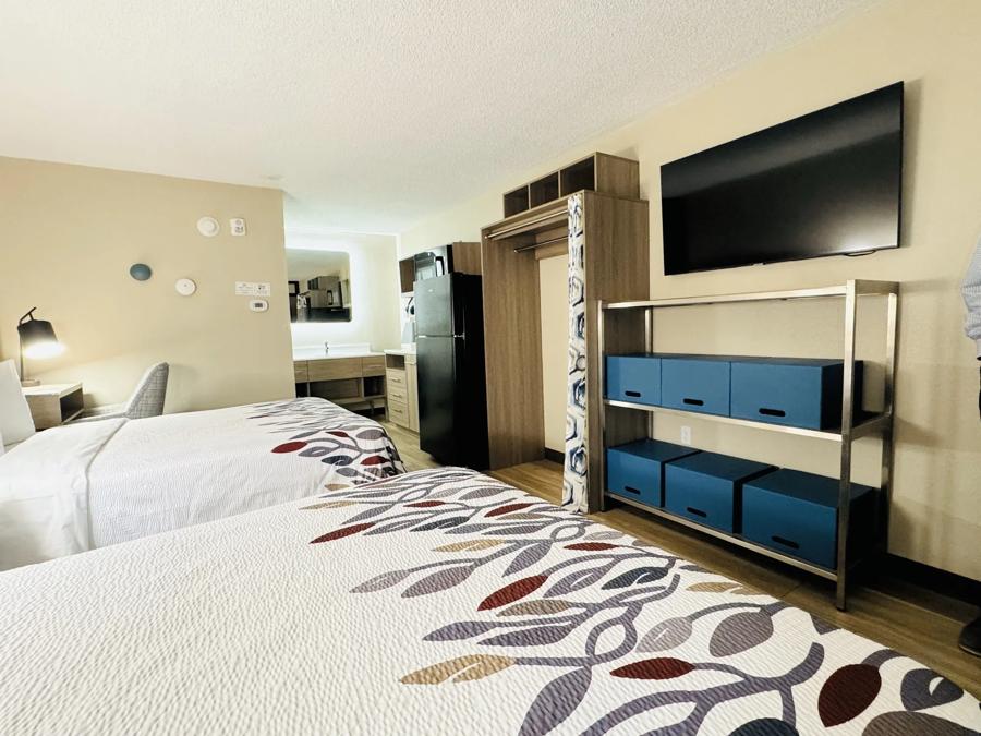 Red Roof Inn Perryville Superior 2 Full Beds with Kitchenette Non-Smoking Image