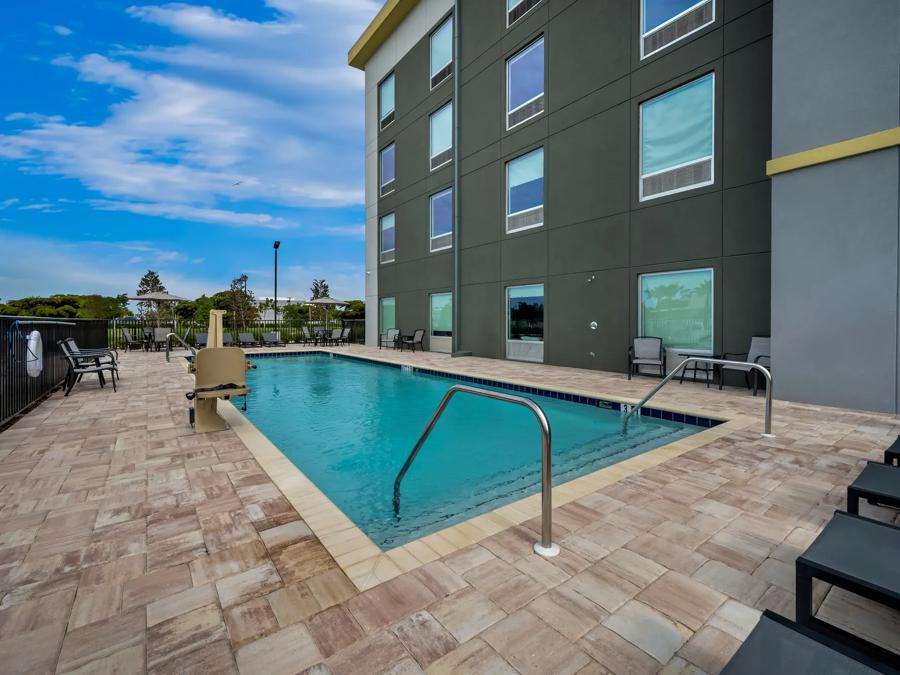 HTS1442_Pool 1 PRO Approved 7-8-26 Image