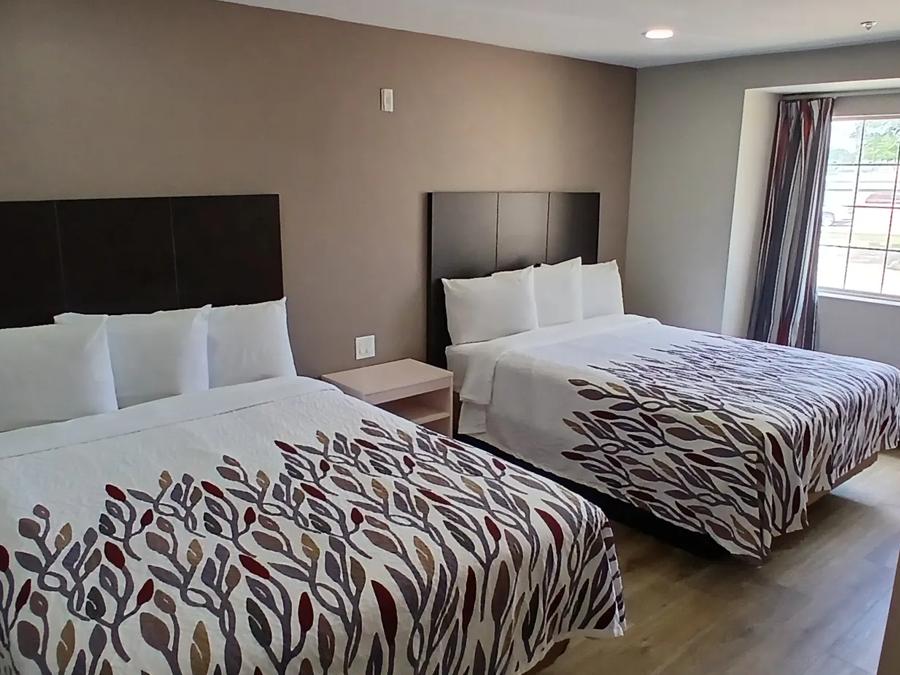Red Roof Inn & Suites Euless - DFW Airport Southwest