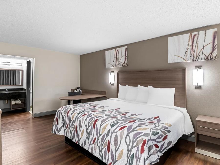 Red Roof Inn Richmond - Airport/ Sandston Superior King Image