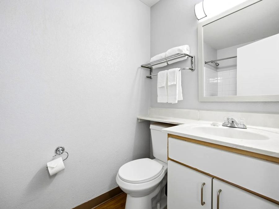 HTS1056_Bathroom 2 PRO Approved 4-16-26 Image