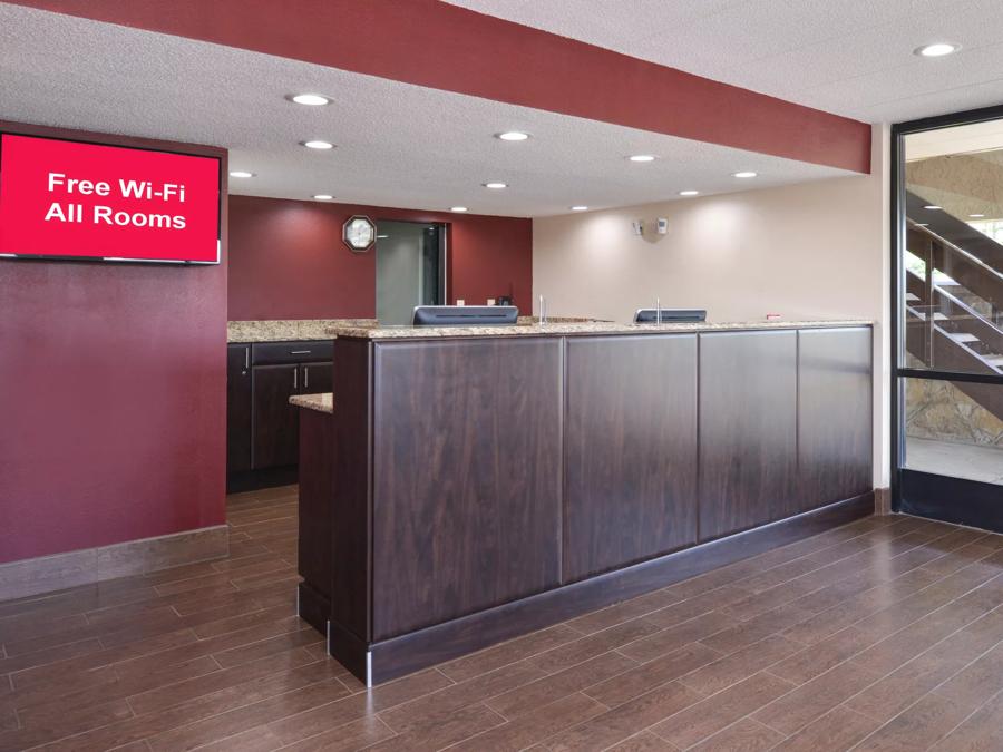 Red Roof Inn Champaign - University Front desk Image