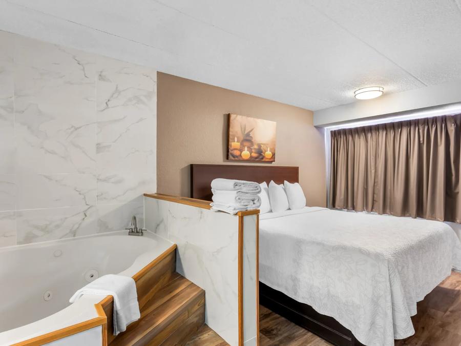 RRI199_NS Deluxe 1King Micro Jetted Tub 1 PRO Approved 12-2-25_ND1KMJ_1 Image