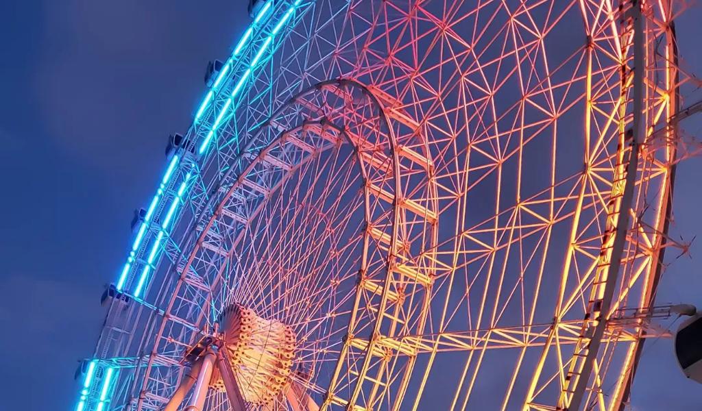 the wheel at icon park